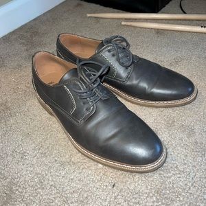 Grey dress shoes size mens US 8.5
